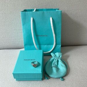 Tiffany & Co. Return to Tiffany Heart Signet Ring